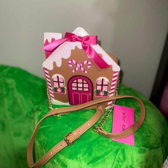 Betsey Johnson Pink Brown Gingerbread House Bag purse candy canes peppermint - Picture 4 of 6